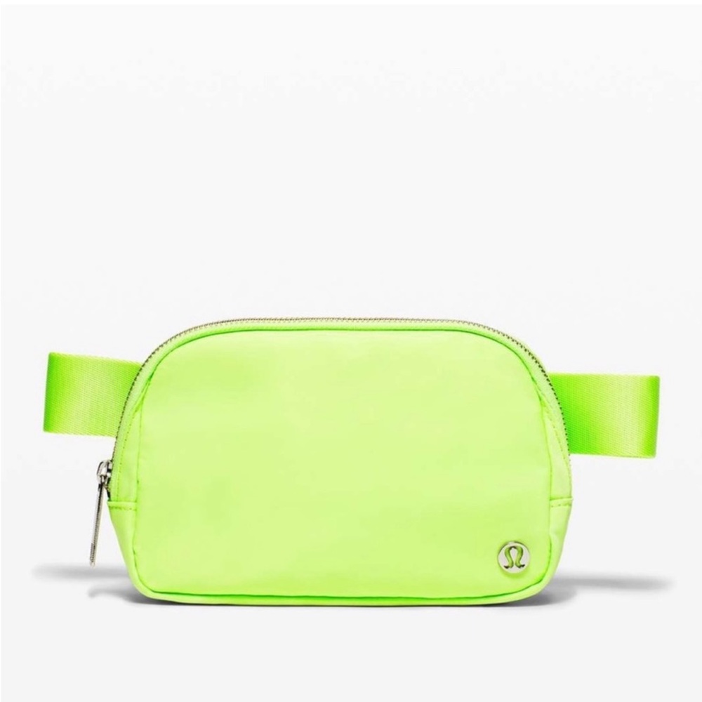 BRAND NEW - RARE - LULULEMON NEO MINT BELT BAG